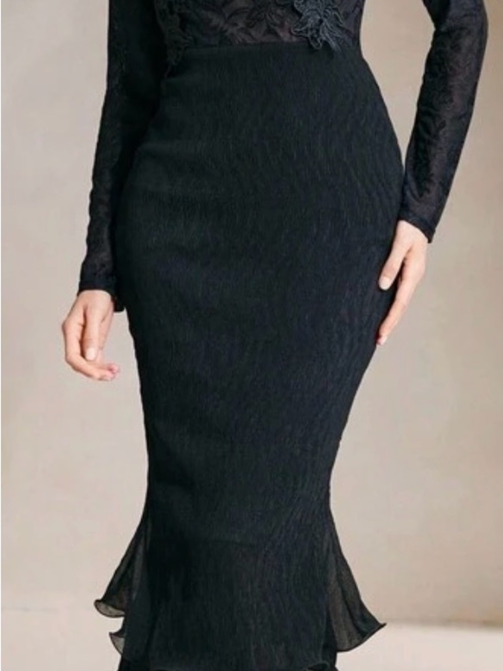 Women's Black Lace-Detail Mermaid Midi Dress